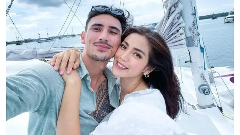 6 Momen Bulan Madu Jessica Iskandar dan Vincent Verhaag, Tampil Mesra