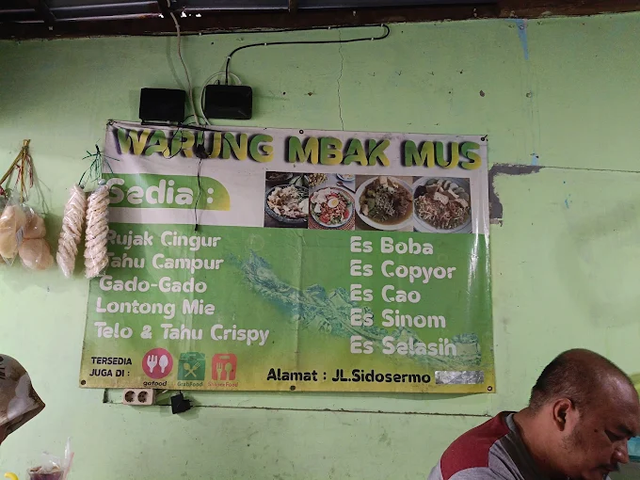 12. Rujak Cingur Mbak Mus Sidosermo