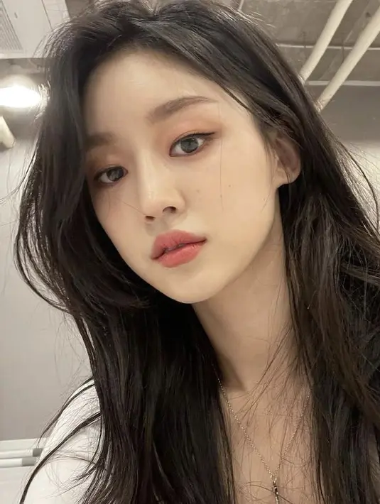 Choi Seo-eun tampil dengan lagu BLACKPINK selama babak audisinya untuk "Miss Korea 2021"  Dok. Instagram @4x4ischoi