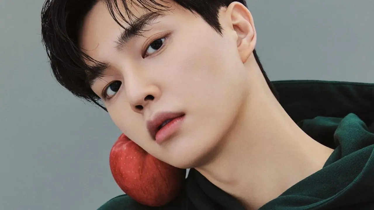 Gaya Rambut Si Ganteng Song Kang, Comma Hair Khas Oppa Korea