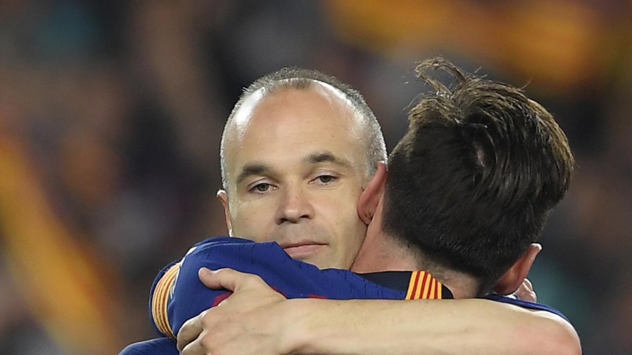 FOTO: Tawa dan Tangis Andres Iniesta di Laga Perpisahan