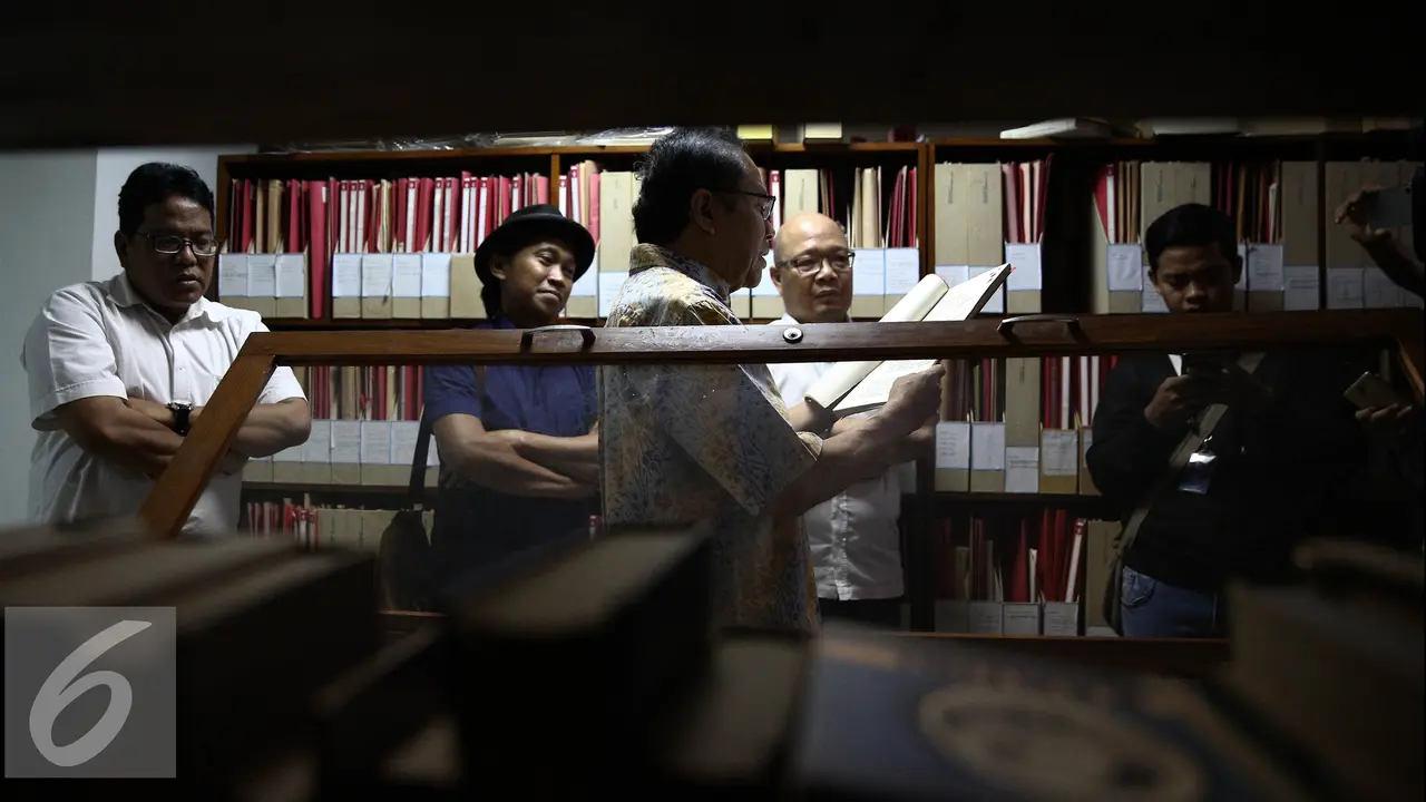 20160826- Rizal Ramli Kunjungi Pusat Dokumentasi Sastra HB Jassin-Jakarta- Faizal Fanani