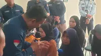 Sebanyak 10 wanita yang merupakan calon Pekerja Migran Indonesia (PMI) Non-prosedural, digagalkan keberangkatannya di Bandara Soekarno-Hatta. (Liputan6.com/Pramita Tristiawati)