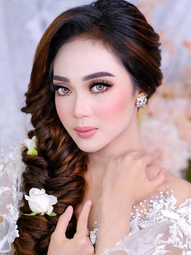 6 Potret Tyara Melati Sukma, Selebgram yang Disebut Mirip Syahrini