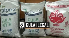 Direktorat Tindak Pidana Khusus Bareskrim Polri mengungkap peredaran gula palsu dengan modus mengemas gula kristal rafinasi sebagai gula kristal putih dengan mencatut label gula asli merek PTPN X.
