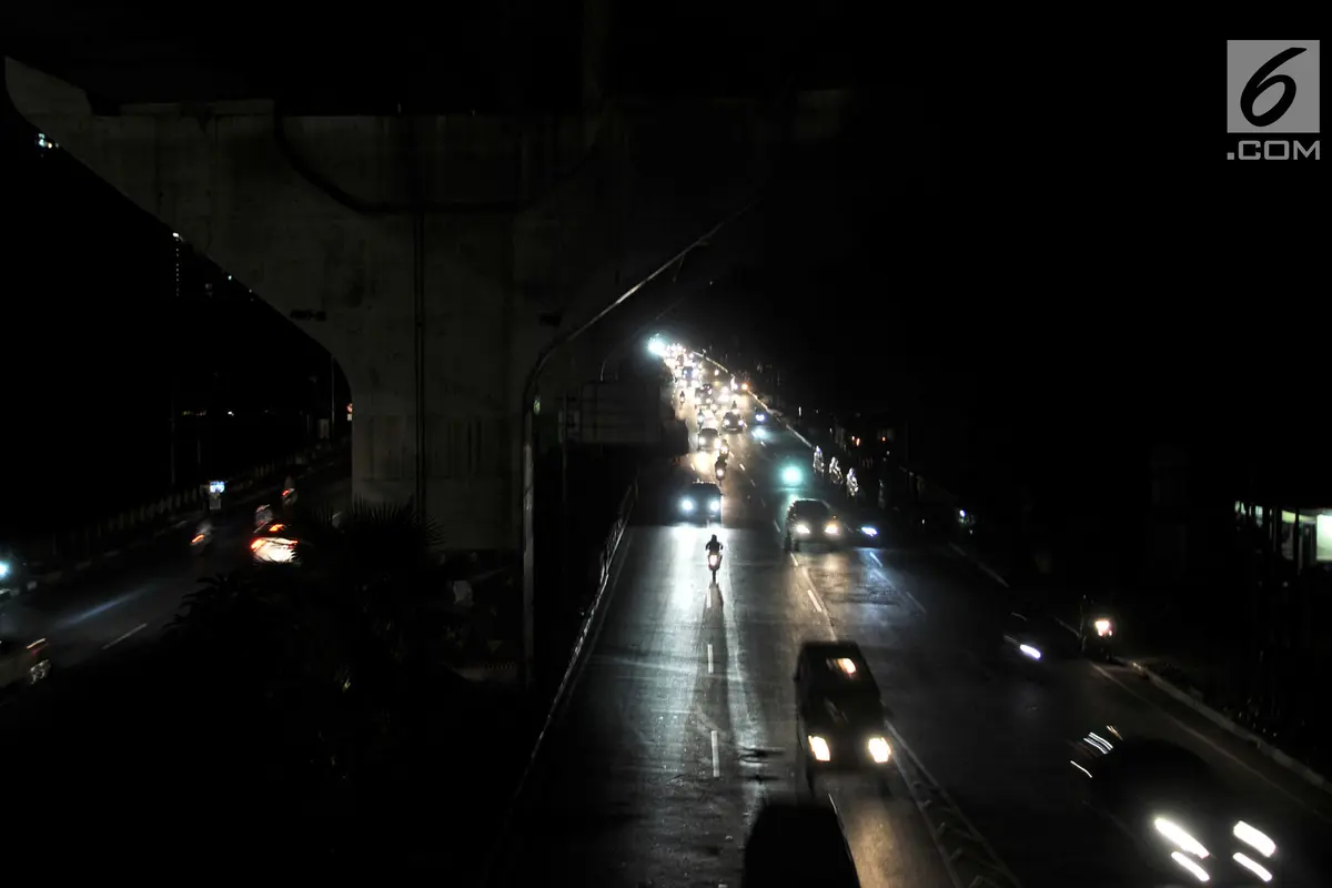 Ketika Malam Tanpa Listrik di Ibu Kota