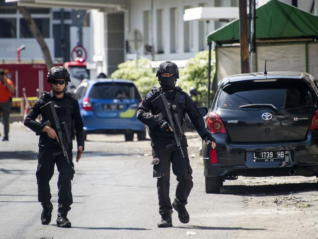 Adik Kandung Amrozi Sebut Bomber Bunuh Diri Di Surabaya Berafiliasi Dengan Isis News Liputan6 Com