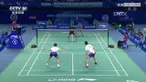Lin Dan dan Lee Chong Wei dua tunggal putra yang saling mengalahkan di nomor tunggal putra bermain bersama di nomor ganda dalam ekshibisi di Tiongkok pada tahun 2014.
