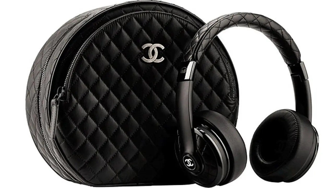 Chanel Headphones 0914
