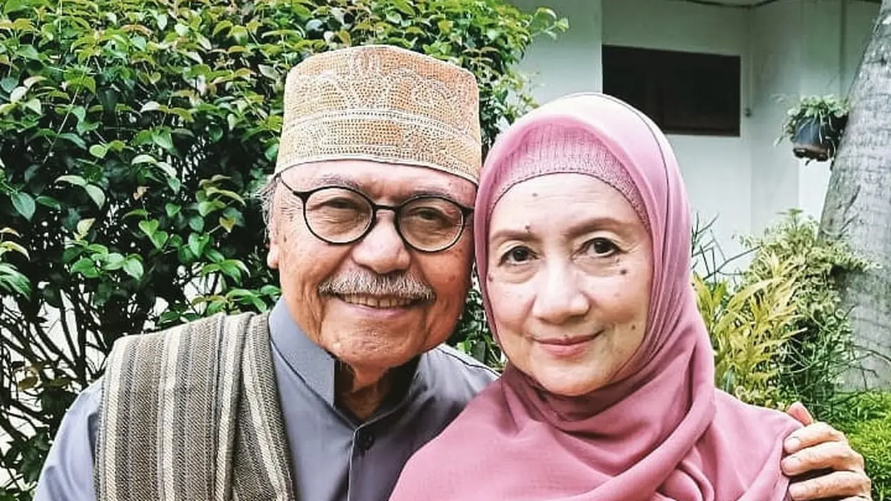 Hampir 50 Tahun Menikah, Ini 6 Potret Harmonis Titiek Sandhora dan Muchsin Alatas