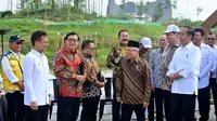 Jokowi Ajak Menteri Kabinet Keliling Istana Negara IKN
