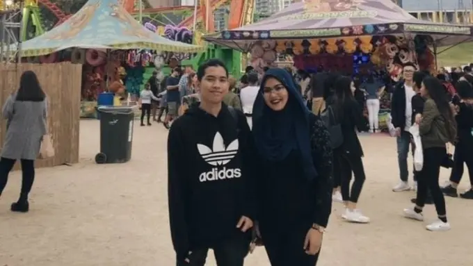 Gemas! Cowok Ini Nge-doodle Foto Pacarnya ala Disney Princess