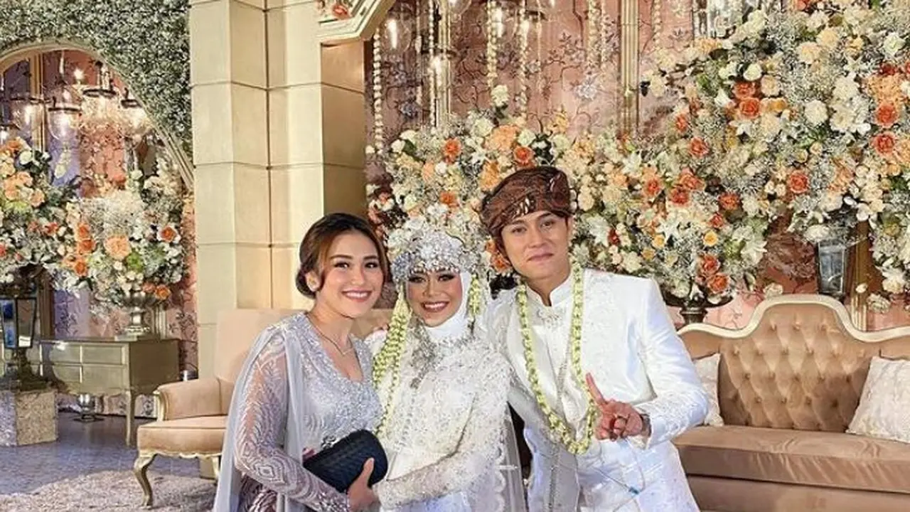 Ayu Ting Ting (Foto: Instagram/@ayutingting92)