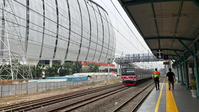 Stasiun Kereta Rel Listrik (KRL) Jakarta International Stadium (JIS) telah resmi beroperasi.