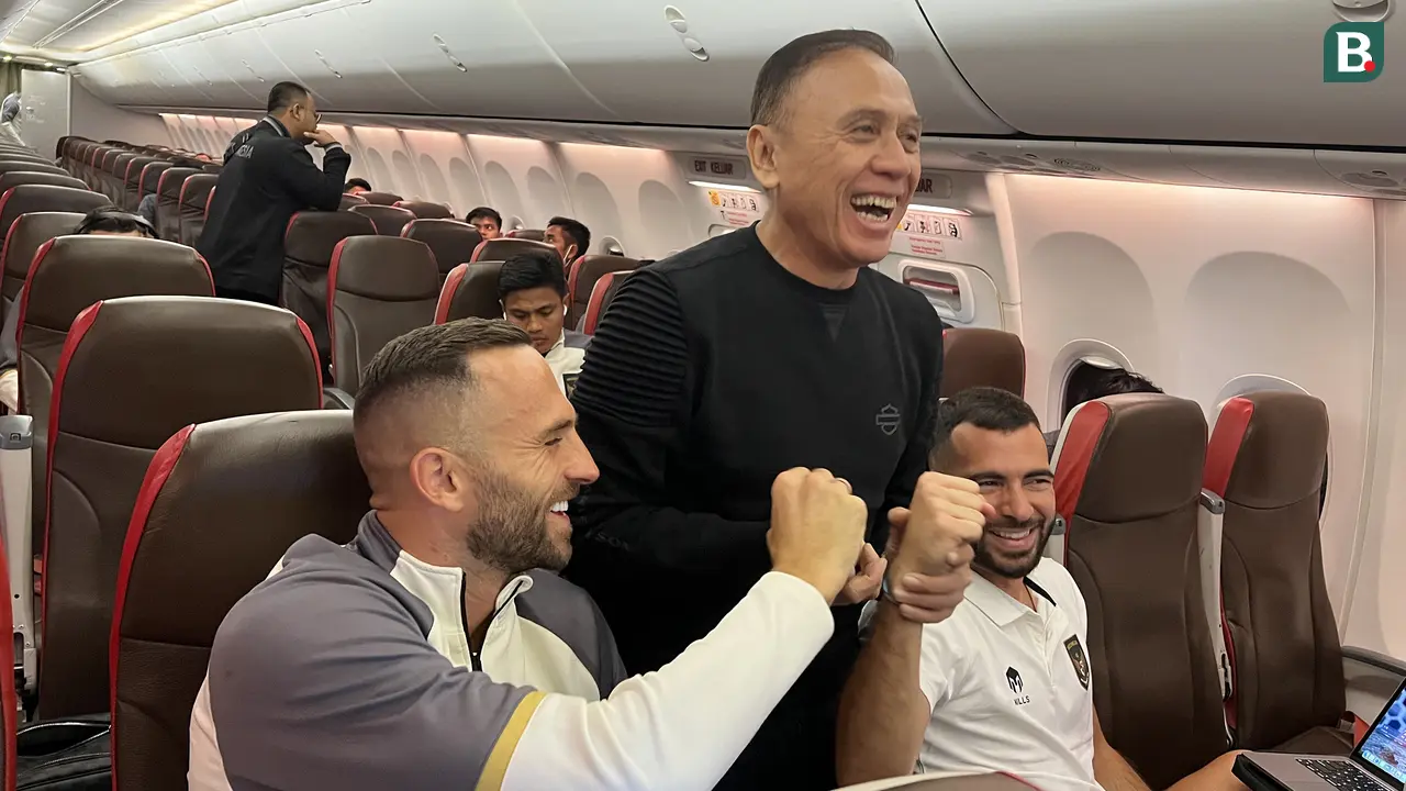 Foto: Mengikuti Perjalanan Satu Pesawat dengan Rombongan Timnas Indonesia untuk Jalani Laga Piala AFF 2022 Kontra Brunei Darussalam