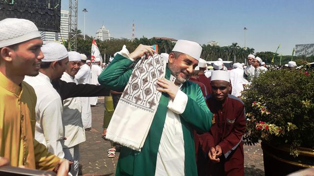 Dewan Syuro Majelis Rasulullah SAW, Habib Nabiel Almusawa. (Merdeka.com/Tri Yuniwati Lestari)