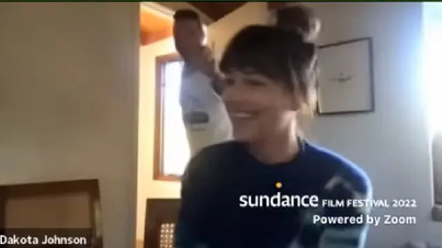 Chris Martin dan Dakota Johnson