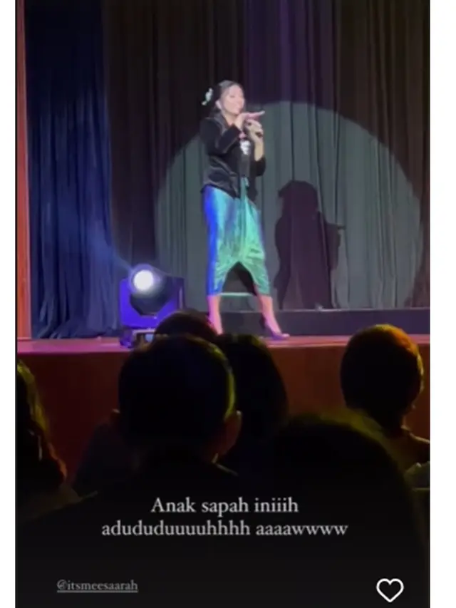 8 Potret Kelulusan Alleia Anak Ariel NOAH, Dapat Kejutan dari Sang Ayah