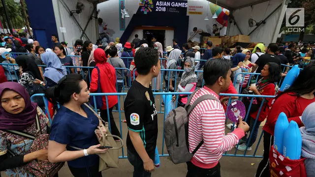 Rela Antre Sebelum Toko Buka, Demi Suvenir Asian Games