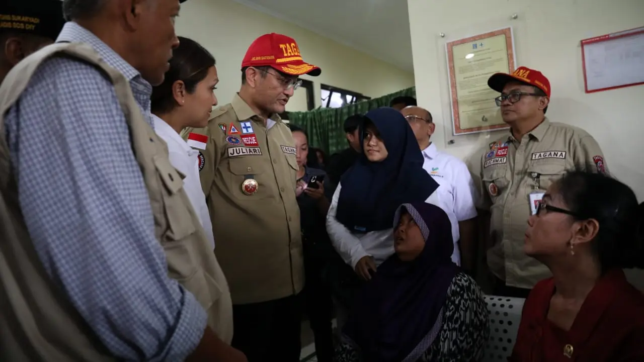 Mensos Juliari Kunjungi Keluarga Korban Siswa SMP Susur Sungai Sempor di Sleman