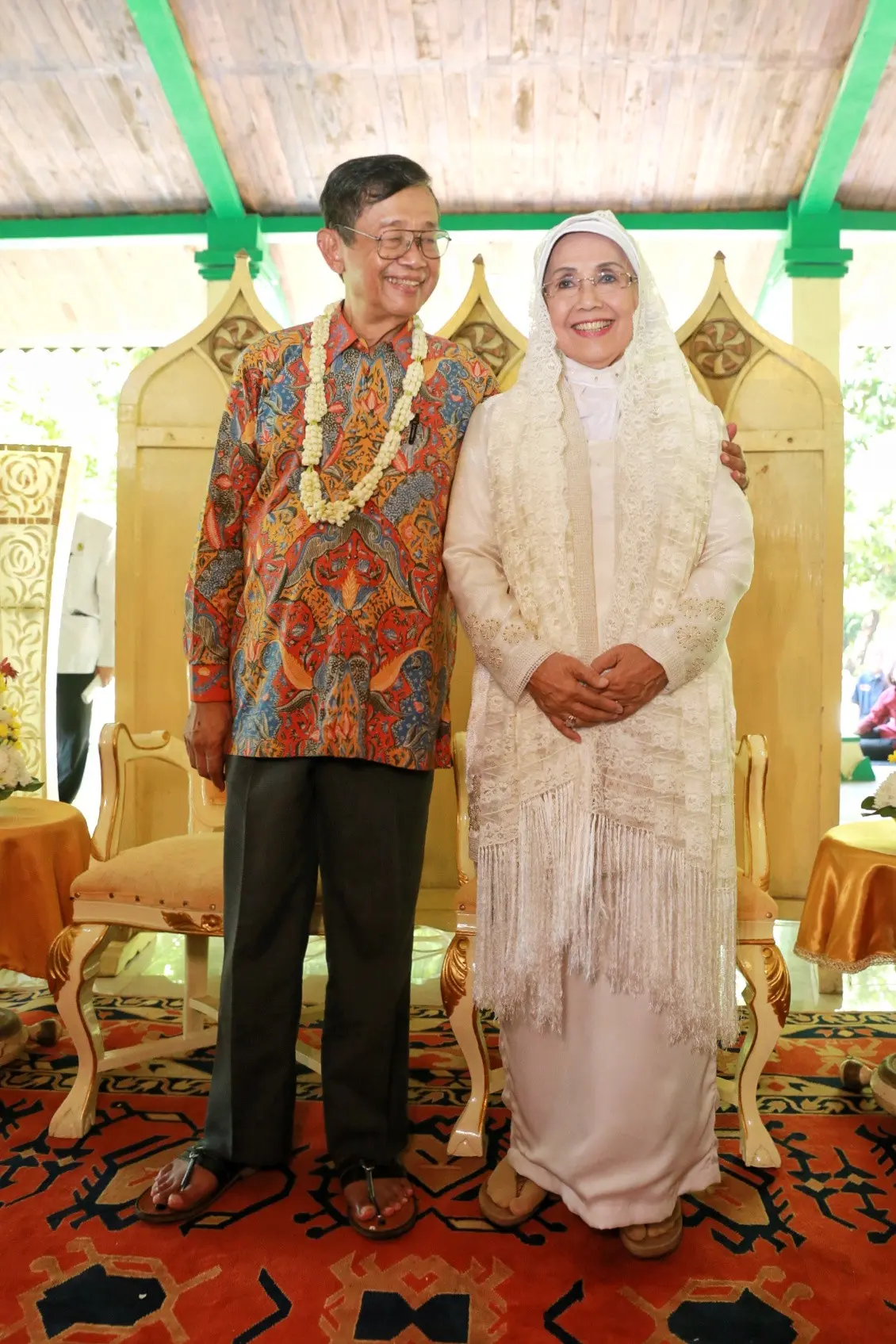 Pernikahan Ajip Rosidi dan Nani Wijaya. (Adrian Putra/Bintang.com)