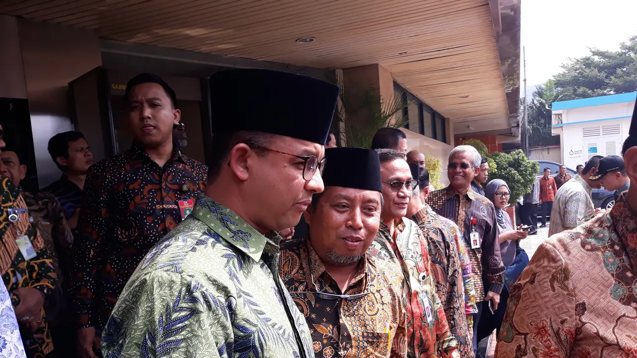 Anies Baswedan di acara halal bihalal di kantor PP Muhammadiyah.