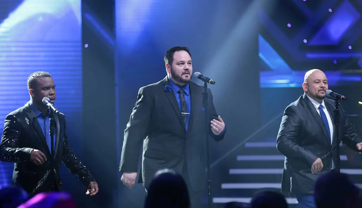 Sama dengan kebanyakan musisi lain sebelum naik panggung. All 4 One juga menjalani ritual khusus sebelum naik ke atas panggung. Lantas, apa yang menjadi ritual bagi grup vokal itu. (Deki Prayoga/Bintang.com)