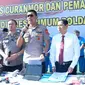 Kapolda Jawa Barat Inspektur Jenderal Rudy Sufahriadi memberikan keterangan kepada pers terkait pengungkapan kasus curanmor dan pemalsuan STNK. (Dok. Bidhumas Polda Jabar)