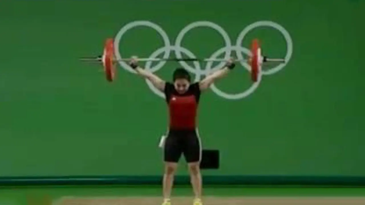 Angkat Besi  Putri