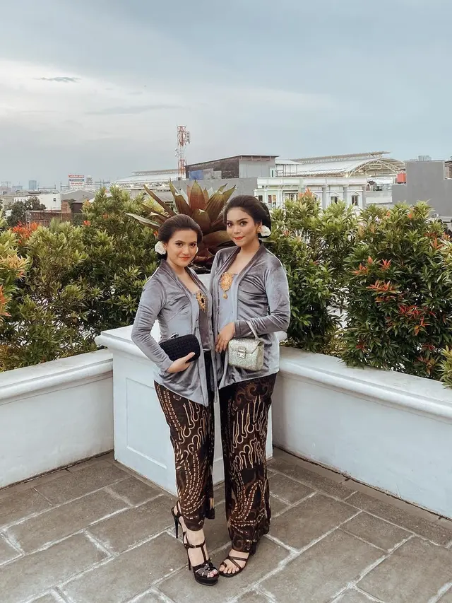 7 Potret Marsha Aruan Saat Pakai Busana Adat Jawa, Curi Perhatian