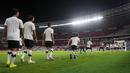 Sejumlah pemain Timnas Indonesia U-22 melakukan latihan resmi menjelang pertandingan uji coba internasional melawan Timnas Lebanon U-22 di Stadion Utama Gelora Bung Karno (SUGBK), Senayan, Jakarta, Kamis (13/04/2023). Laga tersebut rencananya akan berlangsung pada Jumat (14/04/2023) sebagai bagian dari persiapan SEA Games 2023 di Kamboja. (Bola.com/Bagaskara Lazuardi)