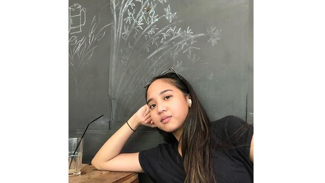 Jarang Terekspose, Ini 6 Potret Farah Azizah Cucu BJ Habibie yang Cantik Memesona