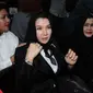 Bupati nonaktif Kutai Kartanegara, Rita Widyasari jelang mengikuti sidang perdana di Pengadilan Tipikor, Jakarta, Rabu (21/2). Sidang beragendakan mendengar dakwaan Jaksa Penuntut Umum. (Liputan6.com/Helmi Fithriansyah)