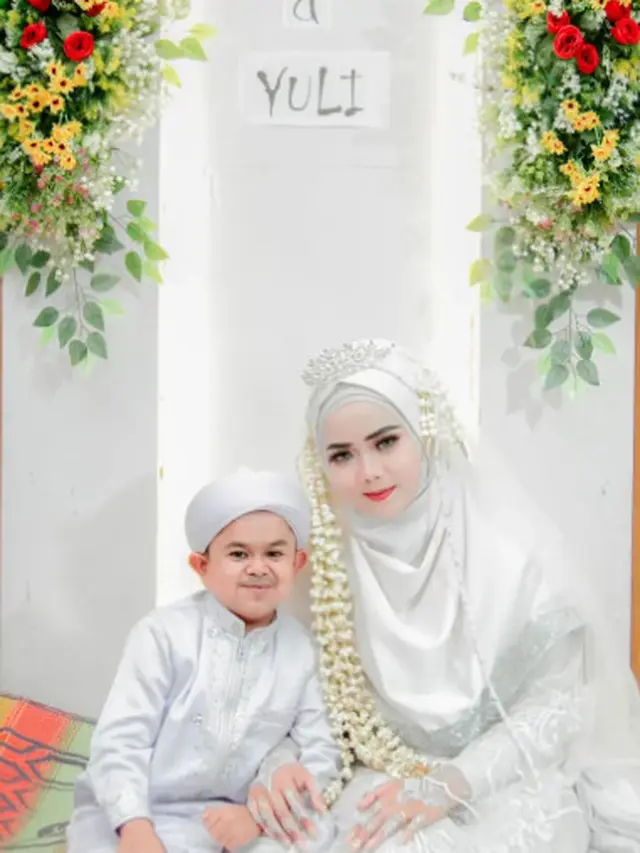 Masih Ingat Ustaz Mumuy AKSI Indosiar? Ini 6 Potretnya yang Baru Menikah