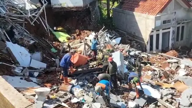 Firasat Pemilik Rumah di Sawangan Depok yang Amblas Terkena Longsor, Sisakan 2 Kamar