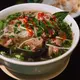 Perpaduan kaldu sapi, jahe, kayu manis, dan bunga lawang menghasilkan aroma khas pada pho. Dengan bahan yang mudah disiapkan, hidangan ini bisa dibuat sendiri untuk menemani waktu makan saat musim hujan. (Foto/Dok: Pexels)