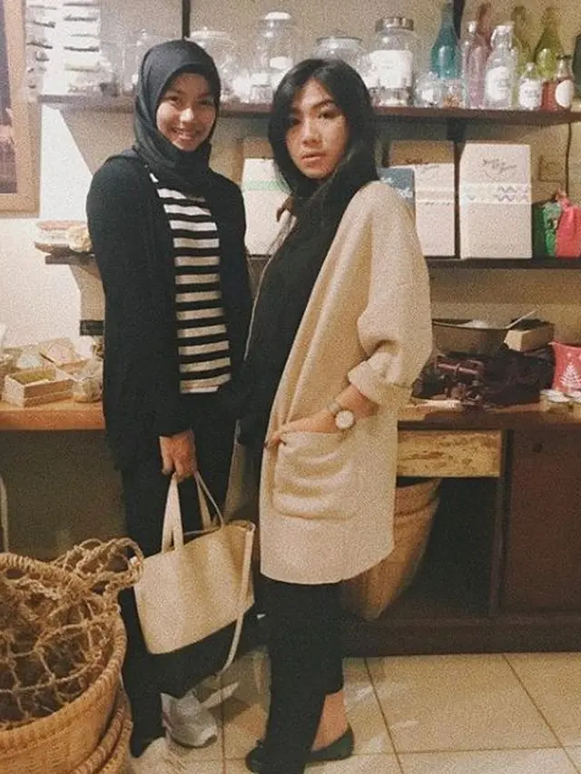 Defia Rosmaniar