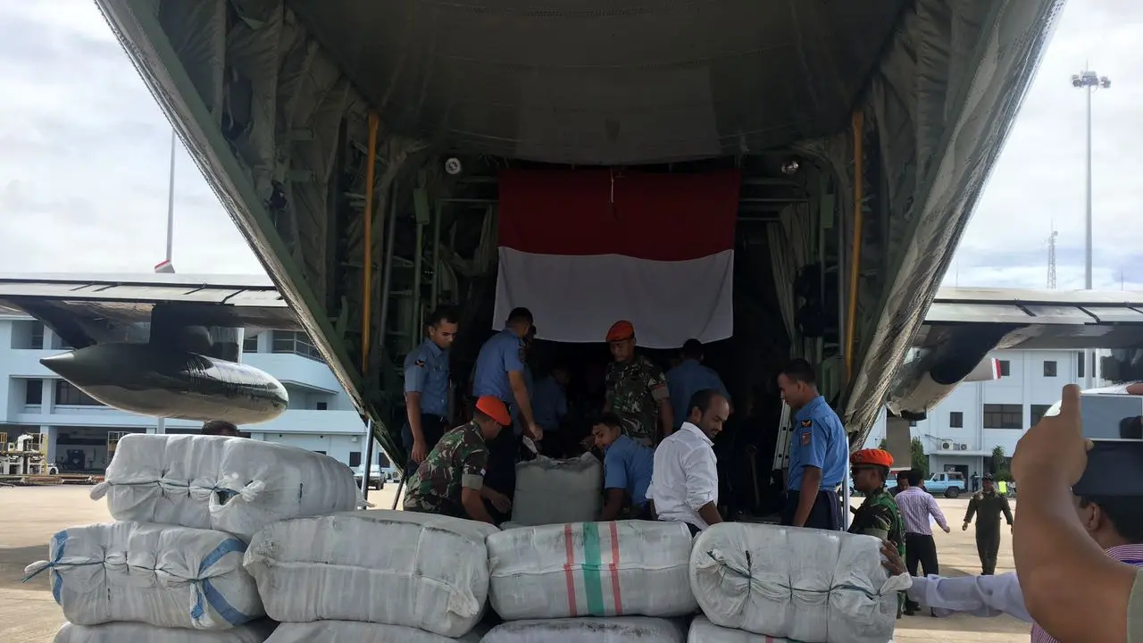 Bantuan untuk pengungsi Rohingya dari Rakhine State, Myanmar di Bangladesh. (Dokumentasi KBRI Dhaka)