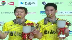 Marcus/Kevin tanpa kesulitan mengalahkan ganda Denmark dalam dua gim 21-12 dan 21-18 untuk menjuarai Hong Kong Super Series.