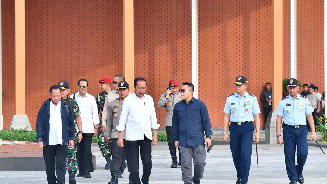 Presiden Joko Widodo (Jokowi) melalukan kunjungan kerja menuju Provinsi Aceh, pada Selasa (15/10/2024).