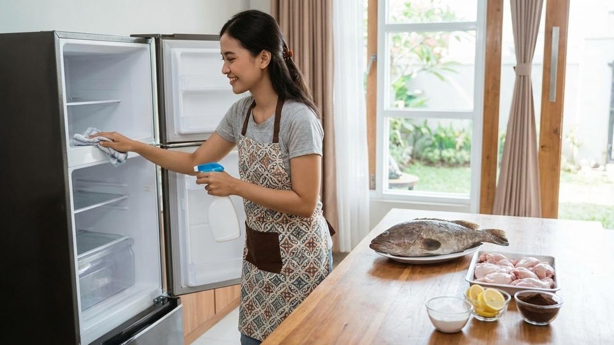 Cara Menghilangkan Bau Ikan di Kulkas secara Permanen, Aroma Segar dalam Sekejap
