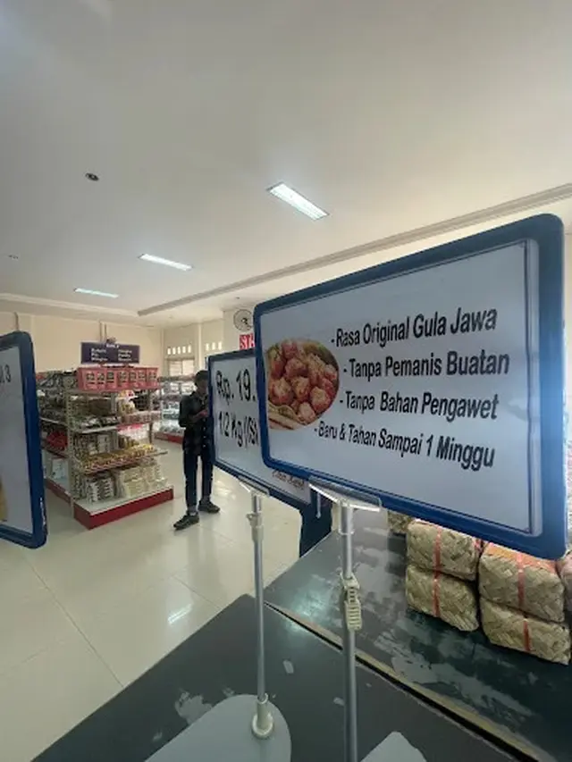 Pusat Oleh-Oleh Getuk Goreng dan Resto Eka Sari