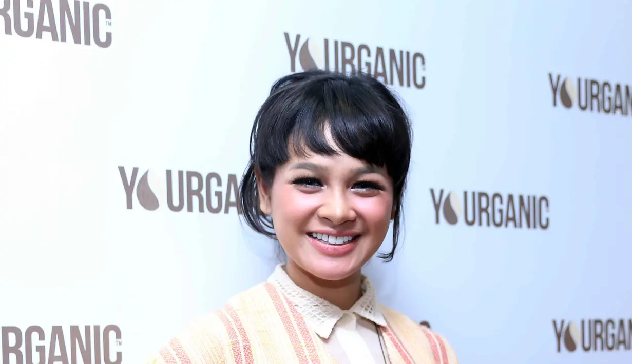 Seperti diketahui, penyanyi Andien Aisyah melahirkan anak pertamanya pada Sabtu, 7 Januari 2017 silam. Lantas program apa yang dilakukan oleh Andien mengembalikan tubuhnya kembali normal? (Nurwahyunan/Bintang.com)