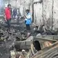 Kebakaran Pinangsia, Jakarta Barat, menghanguskan 120 rumah semi permanen.