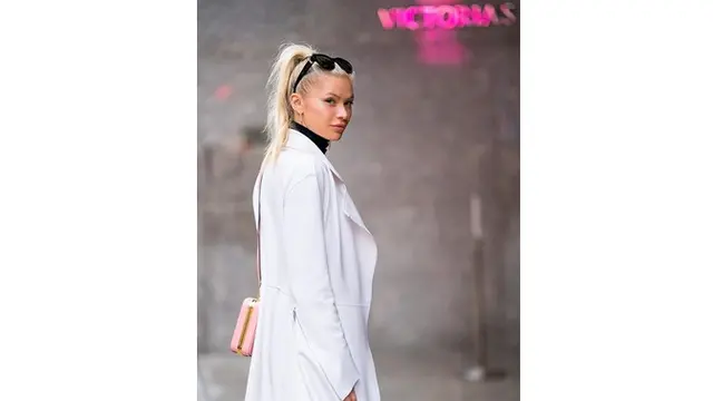 7 Potret Josie Canseco, Model Victoria's Secret yang Jadi Pacar Baru Brody Jenner