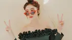 Sukses jadi bintang sinetron hingga film layar lebar, Febby Rastanty dikenal punya selera fashion yang kekinian. Dirinya selalu cocok dengan konsep busana apapun, termasuk gaya ceria ini. (Liputan6.com/IG/febbyrastanty)