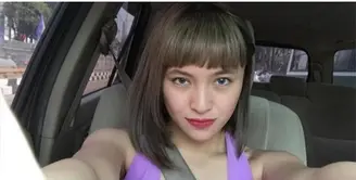 Marshanda tetap bangga dengan ayahnya, hal itu ia katakan usai menemui ayahnya di  Panti Sosial Bina Insan, Ceger, Cipayung, Jakarta Timur 