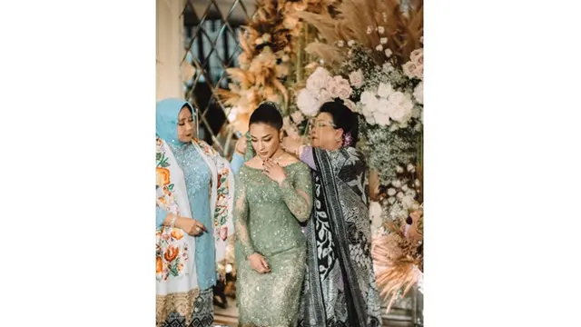 Menantu Idaman, Ini 6 Momen Kedekatan Nikita Willy dengan Ibu Indra Priawan