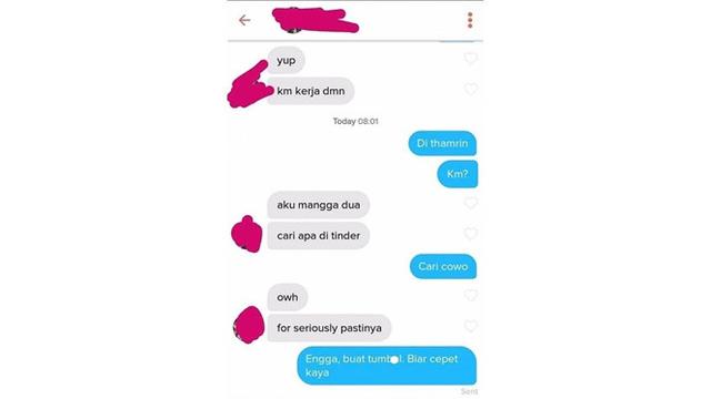 6 Chat Ngajak Kenalan Ini Enggak Jelas Banget, Bikin Geregetan