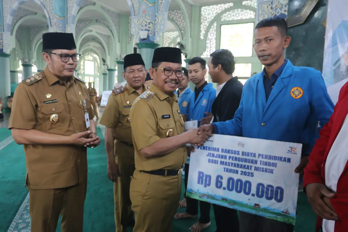 312 mahasiswa keluarga prasejahters di Kota Tangerang, mendapat beasiswa. (Istimewa)